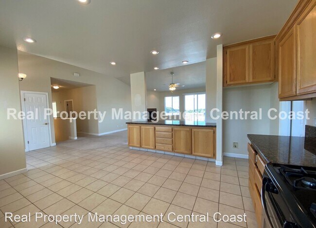 Building Photo - 4 br, 3 bath House - 658 Red Cloud Road