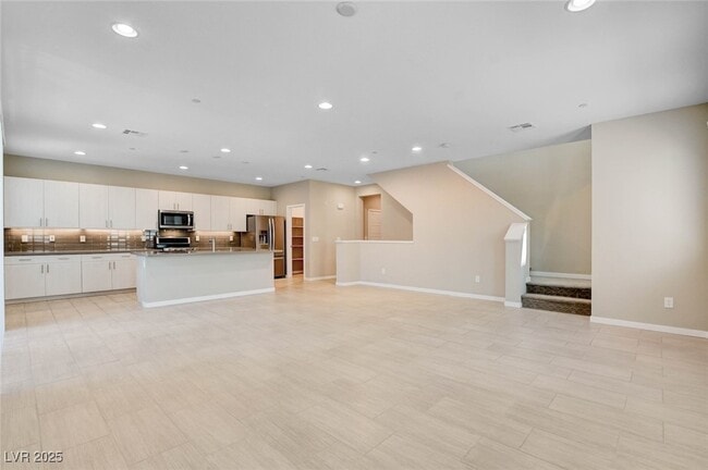 Building Photo - 11302 Kraft Mountain Ave