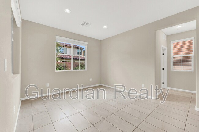 Building Photo - 2548 Sable Creek St
