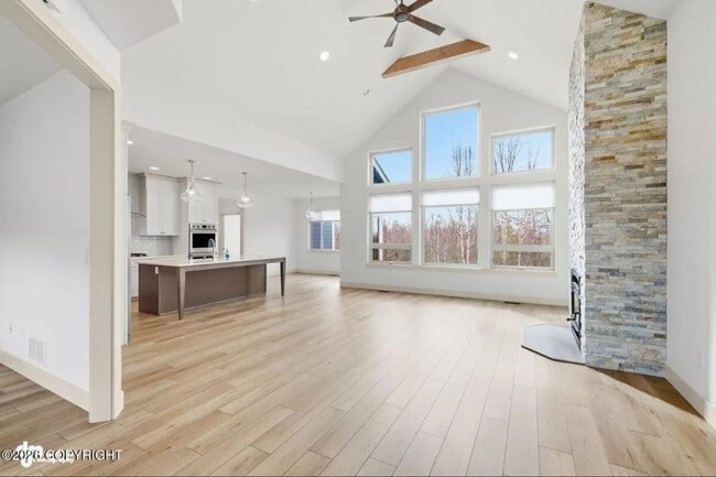 Building Photo - 7064 E Tumnus Cir