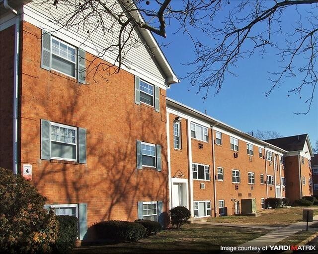 Carriage House Apts. Apartments Woodbury, NJ