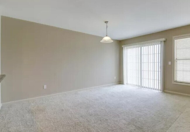 Foto del edificio - 3446 Stoneway Ct