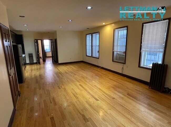 Dining/Kitchen - 623 Vermont St