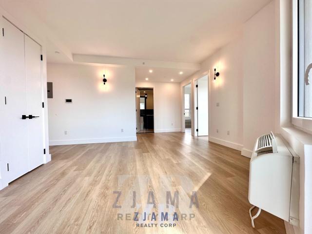 Foto del edificio - 2 bedroom in Brooklyn NY 11225