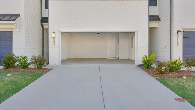 Building Photo - 2030 Underwood Dr