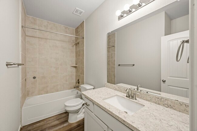 Building Photo - 14739 Sweetwater Dr