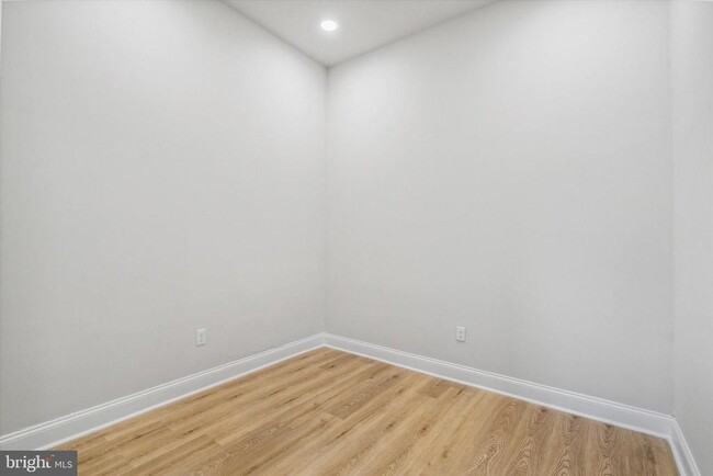 Foto del edificio - 2157 E Lehigh Ave