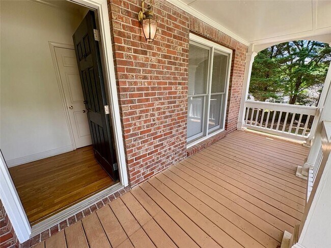 Building Photo - 3202 Oaktree Ct NW