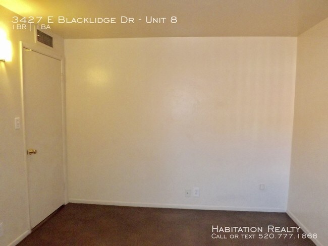 Foto del edificio - 3427 E Blacklidge Dr