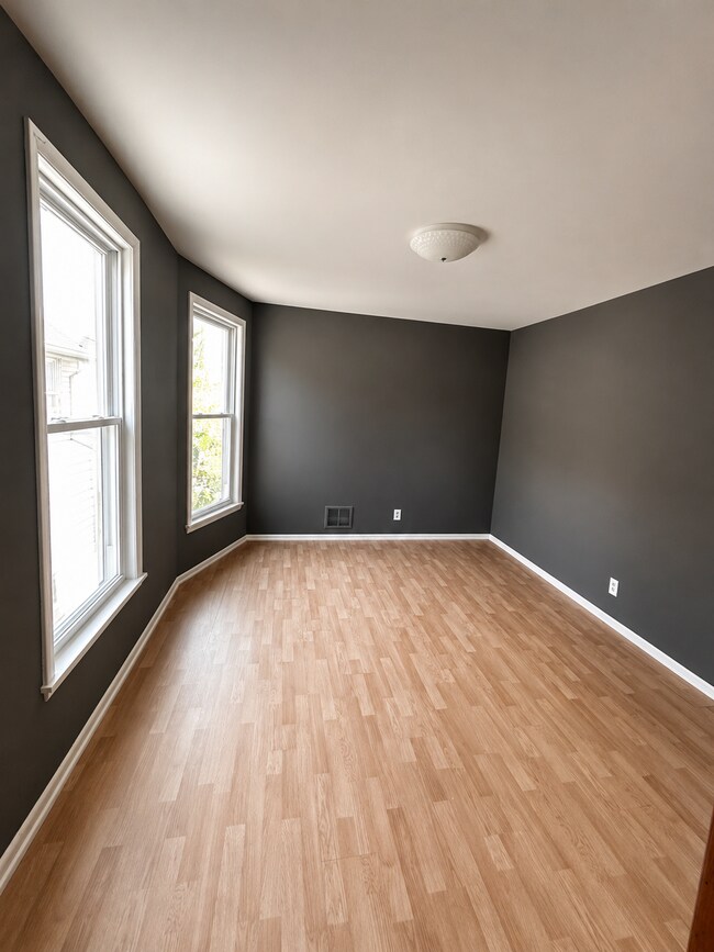 Foto del edificio - 3308 Stevens Ave