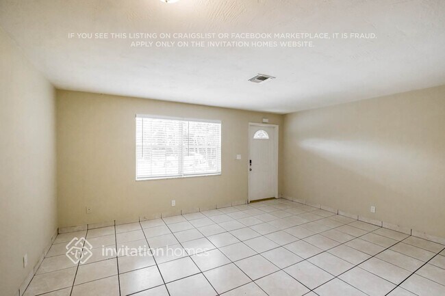 Building Photo - 1380 SW 26th Terrace