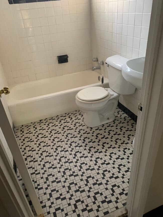 Foto del edificio - 309 S Cleveland St