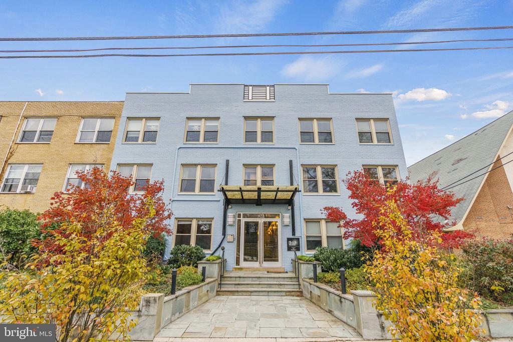 Foto principal - 922 Madison St NW