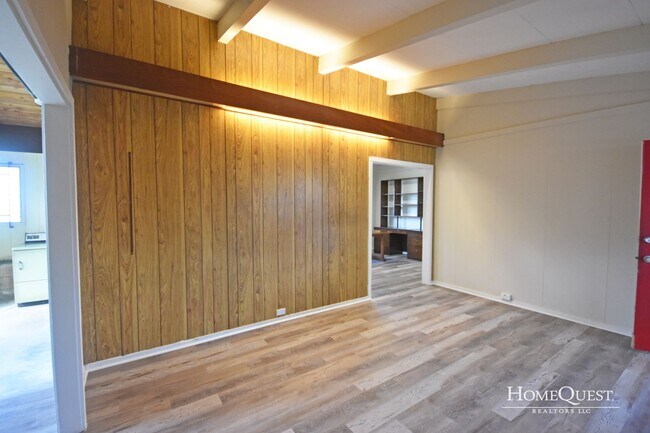 Foto del edificio - Kaneohe Charm -- 3 bed 1.5 bath SFH -- $3500/mo