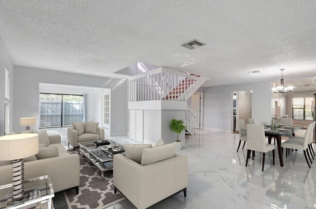 Building Photo - 11834 Donlin Dr