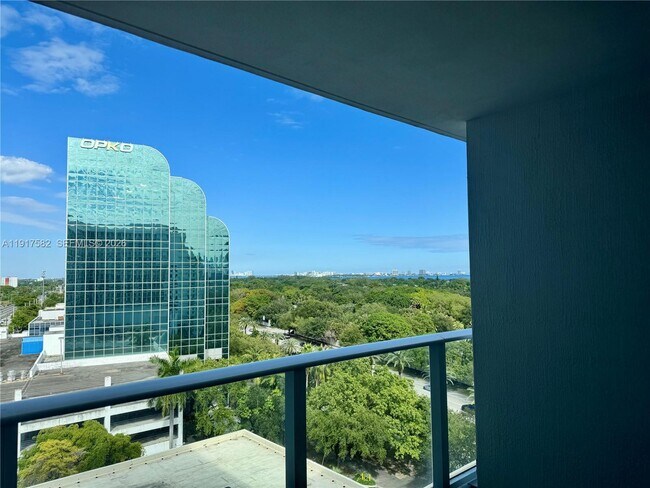 Foto del edificio - 4250 Biscayne Blvd