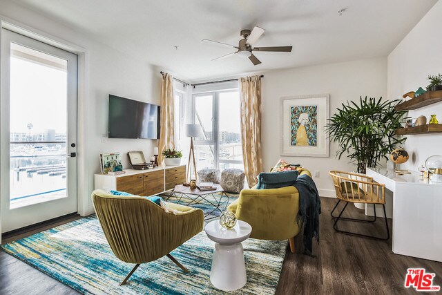 Foto principal - 14020 Panay Way