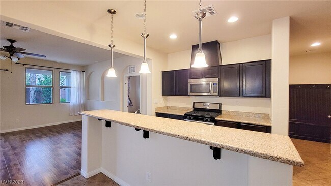 Foto del edificio - 440 Eagle Glen Rd