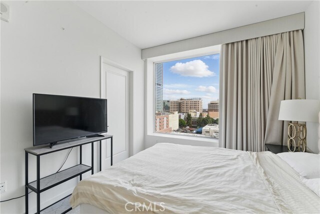 Foto del edificio - 1050 S Grand Ave