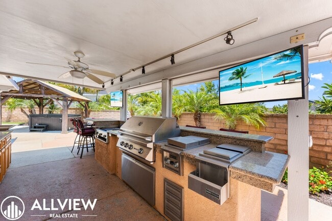 Building Photo - Resort-Style Single-Story Pool Home on a Cul-de-Sac in Laguna Hills!