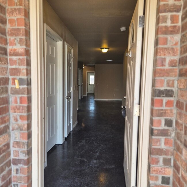 Building Photo - 2709 Steves Way