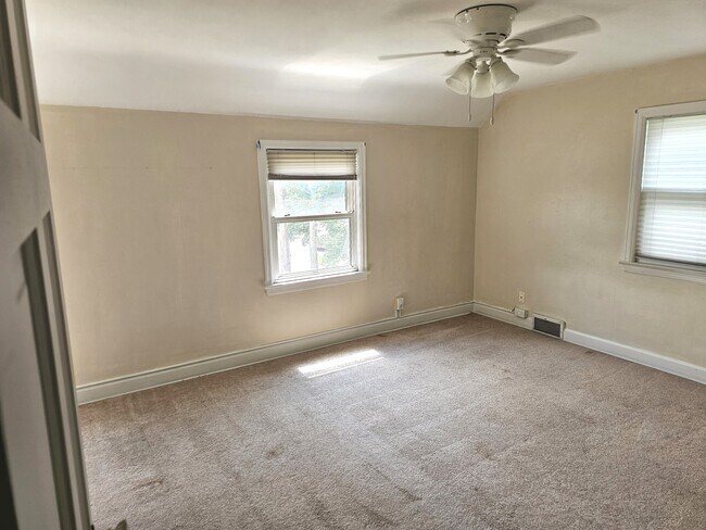 Second Bedroom - 2326 Monroe St