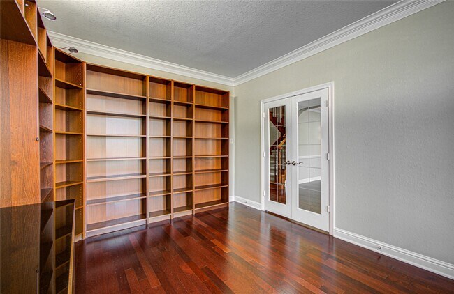 Foto del edificio - 3730 Arundel Gardens Ln