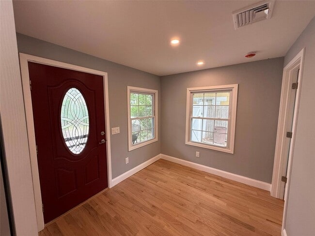 Building Photo - 64 Haymaker Ln