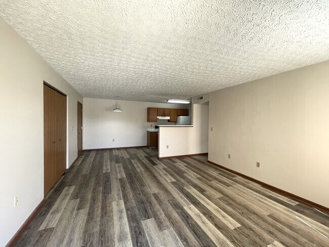 Foto del edificio - 5636 Cypress Chase