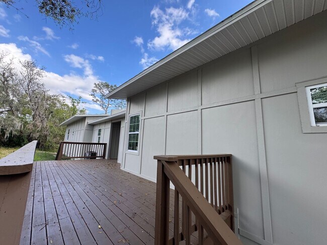 Building Photo - 923 Hagle Park Rd