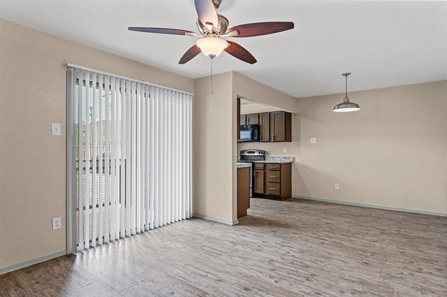 Foto del edificio - 1500 N Carroll Ave