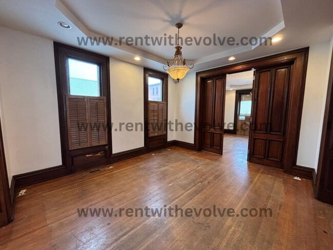 Foto del edificio - 120 E Franklin St