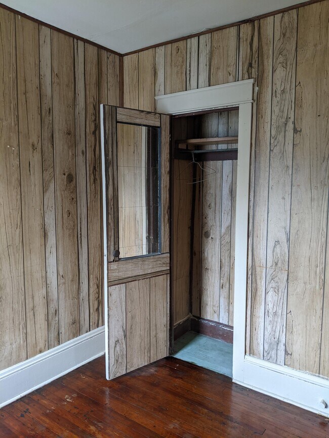 Foto del edificio - 1348 Lynn St