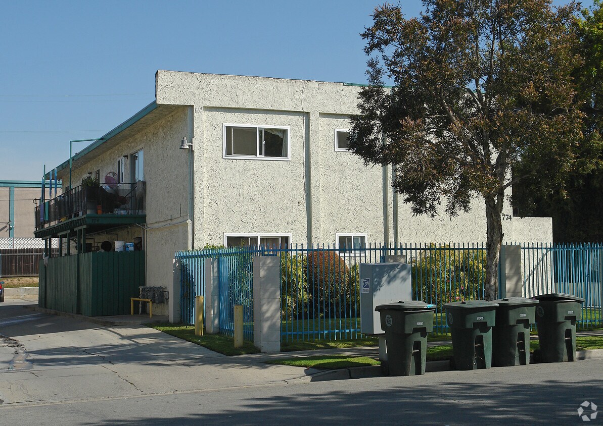 Foto del edificio - 774 Shalimar Dr