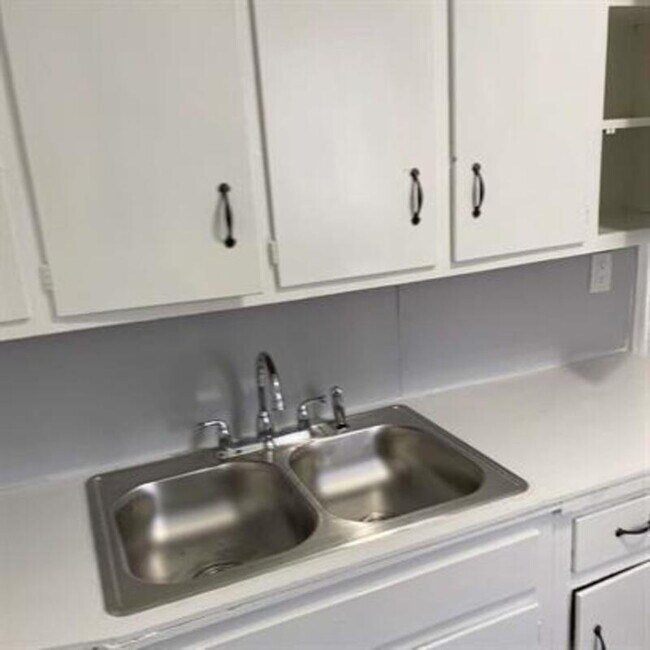 Foto del edificio - 355 Liberty Ave