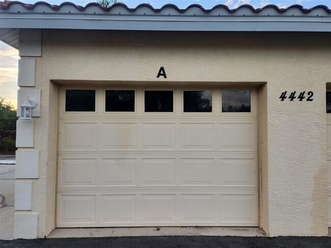 Building Photo - 4442 Corso Venetia Blvd