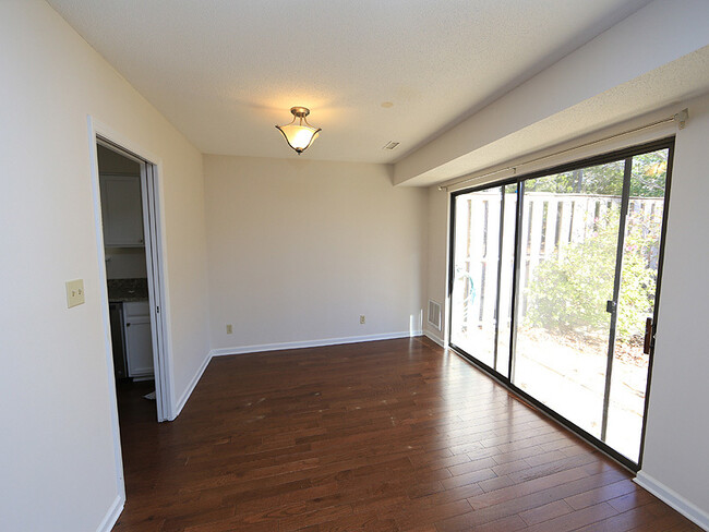 Foto del edificio - 3 Bedroom, One Level Townhome in North Bend!