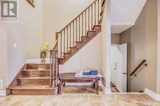 Building Photo - 1584 Quail Run Dr