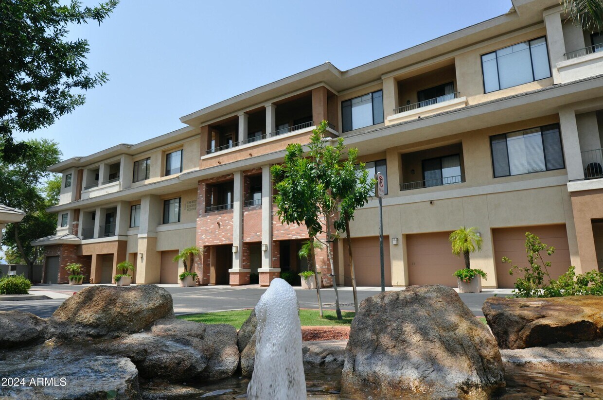 Foto principal - 2989 N 44th St