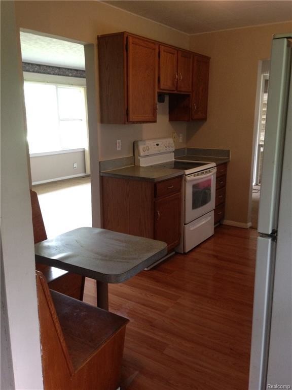 Building Photo - 25865 Firwood Ave