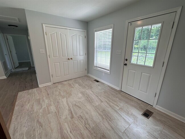 Foto del edificio - 580 E 6th St