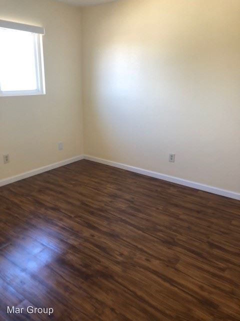 Building Photo - 1380 Hemlock Ave