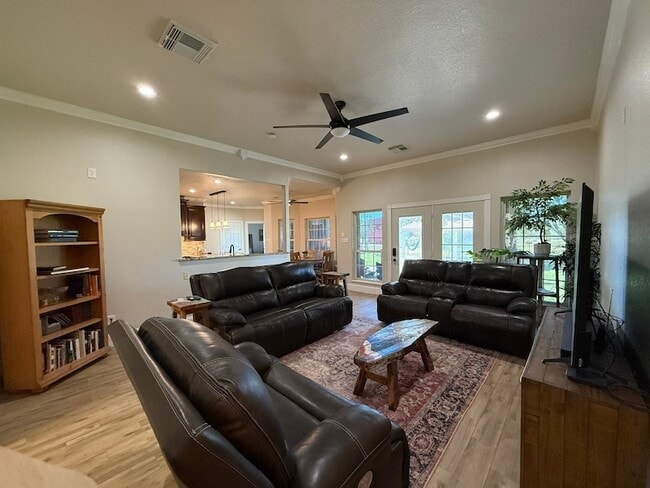 Building Photo - 5828 Avenue P