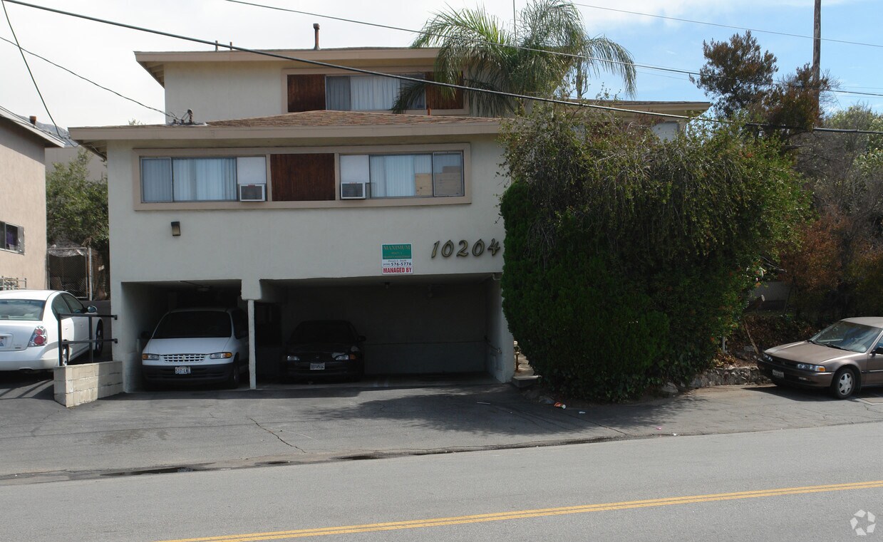 Primary Photo - 10204 Tujunga Canyon Blvd