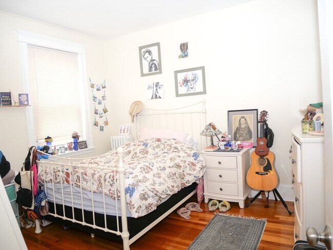 Foto del edificio - 1482 Beacon St
