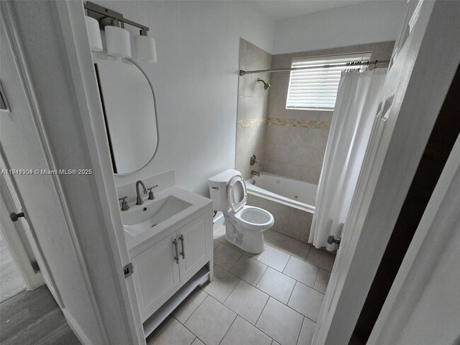 Foto del edificio - 1637 SW 17th St