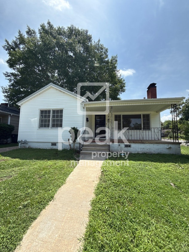 Primary Photo - Charming 3-Bedroom Home for Lease in South...