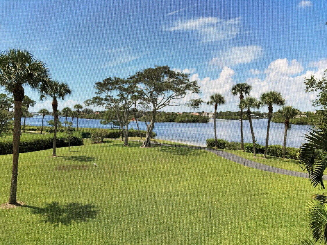 1000 US1 Unit E203, Jupiter, FL 33477 Condo for Rent in Jupiter, FL