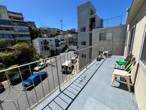 Building Photo - 30 Corwin St