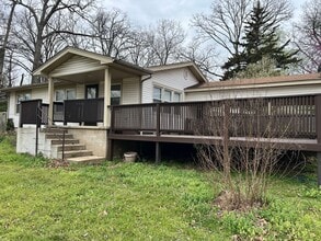 Building Photo - 1009 Mike